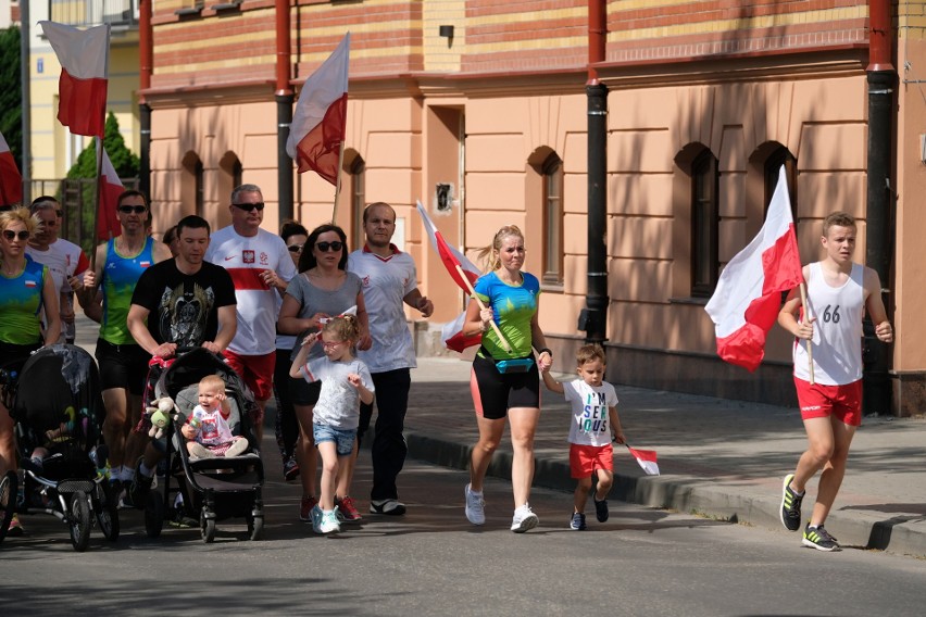 Uroczystość podniesienia flagi z okazji Dnia Flagi...