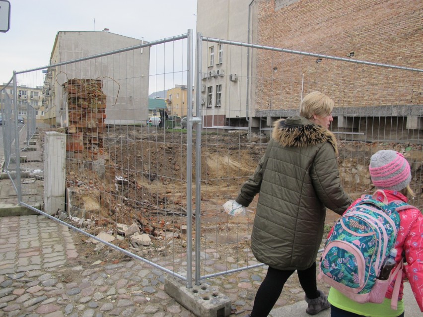 W Strzelcach Krajeńskich będzie nowa kamienica. Na razie zniknęło gruzowisko