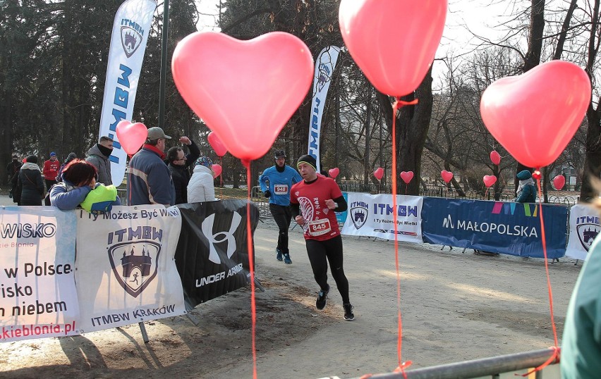 II Bieg Walentynkowy w Krakowie. "All You Need Is... RUN”  [ZDJĘCIA UCZESTNIKÓW]