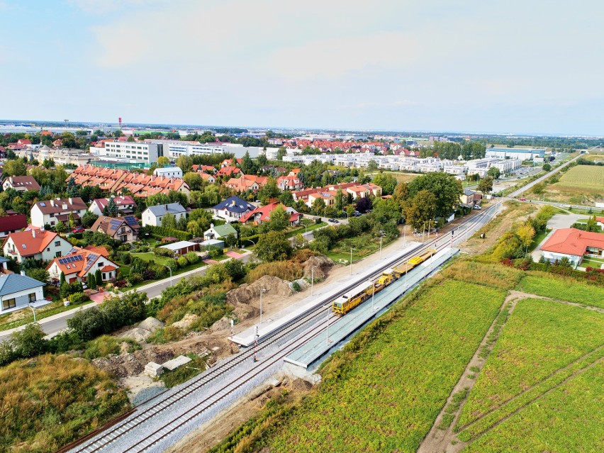 Linia kolejowa Wrocław - Sobótka - Świdnica gotowa! Znamy termin otwarcia [NOWE ZDJĘCIA]