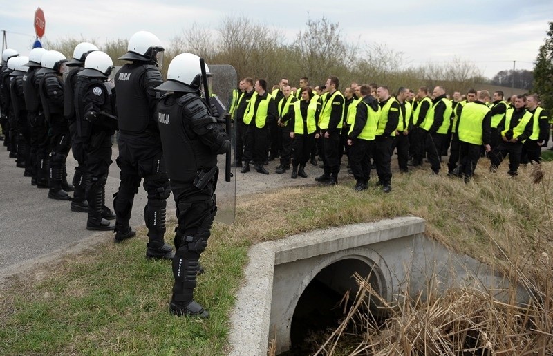 Policja ćwiczyła przed granicą w Medyce...