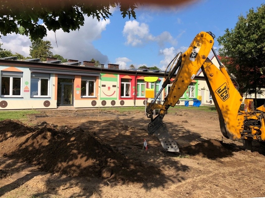 Trwają prace remontowe w budynku przedszkola w Gwiazdowie....