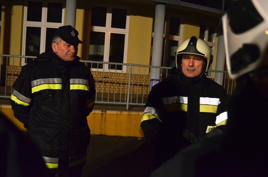 Wybuchł pożar w Kobylnicy - ćwiczenia strażaków (zdjęcia)