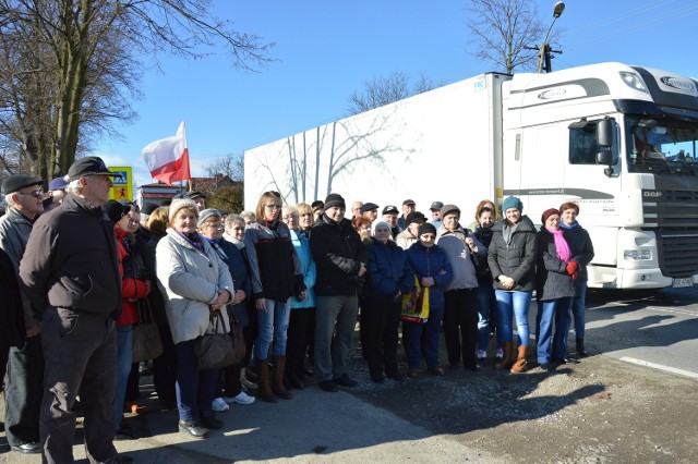 Udręczeni mieszkańcy Bogumiłowic i Łętowic nie wykluczają już wkrótce blokady drogi