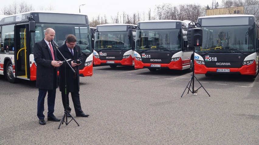 Jastrzębie: Nowe autobusy poświęcone. 1 kwietnia ruszą w...