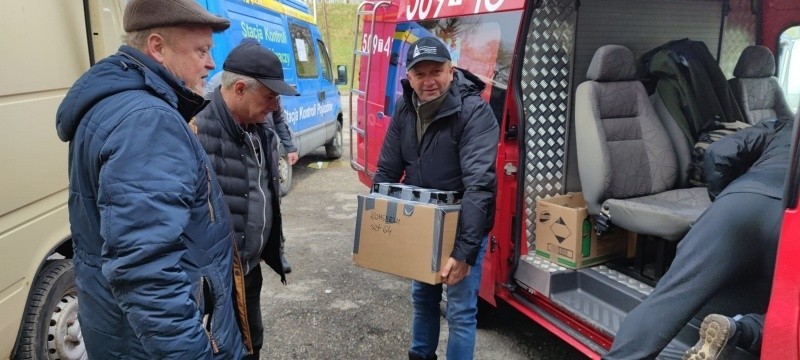 Gmina Połaniec pomaga sąsiadom z Ukrainy. Transport z darami pojechał do zaprzyjaźnionego Swalawa