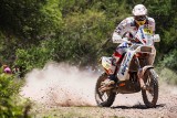 Dakar 2014: Przygoński na piątkę, równe tempo załóg samochodowych