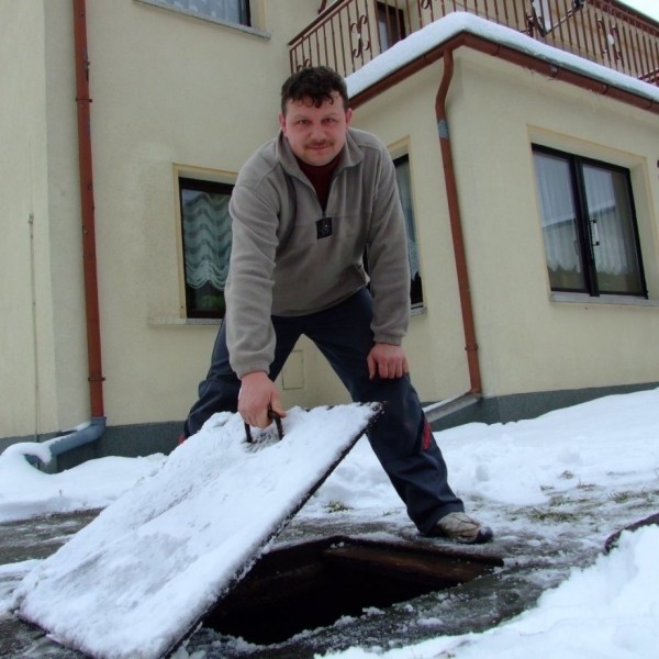 W Otmicach właśnie trwa budowa kanalizacji. Latem budowa sieci rusza w kolejnych wioskach.