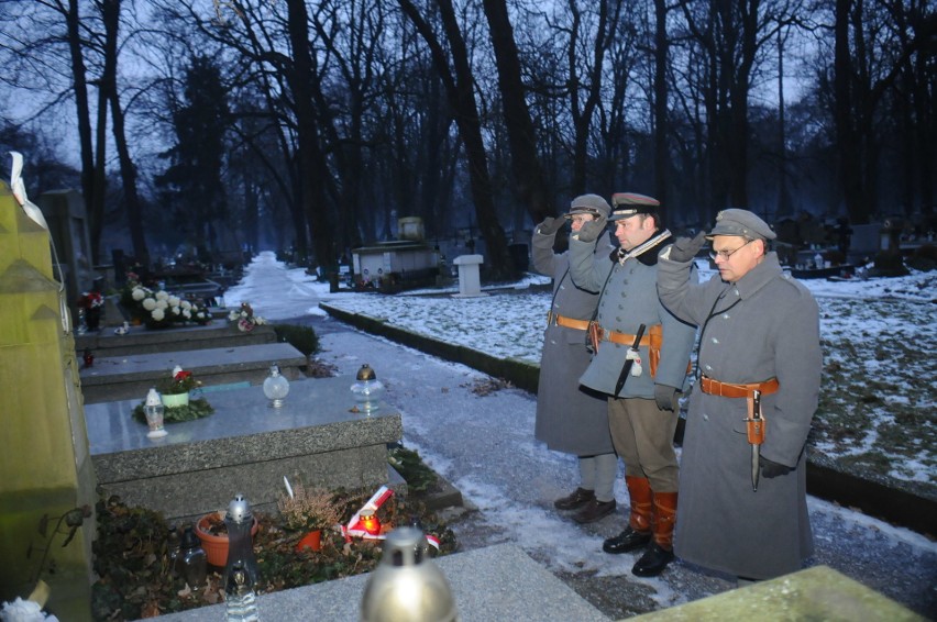 Inauguracja Rajdu Wojna Polsko-Czeska w Krakowie. Członkowie Regimentu ubrani w mundury Wojska Polskiego [ZDJĘCIA]