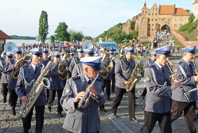 Cały rok mają ciężką służbę - a w piątek święto. W Grudziądzu są obchody wojewódzkie.