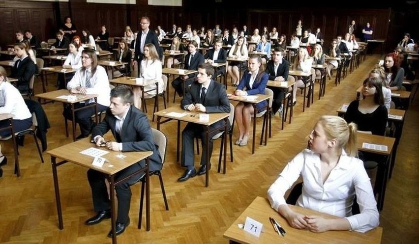 Kursy przygotowujące do matury 2022 w Szczecinie za darmo? Uniwersytet Szczeciński zaprasza wszystkich maturzystów! Ruszają zapisy