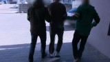 Atak nożownika na placu Szczepańskim. 26-letni mężczyzna chciał uciec skacząc z IV piętra