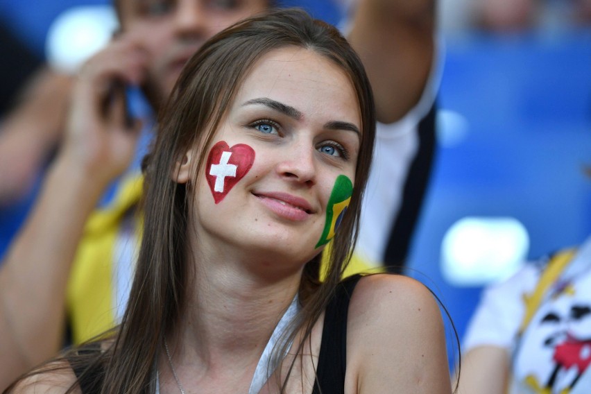 Na stadionach mundialu grają piłkarze, którzy skradli serca...