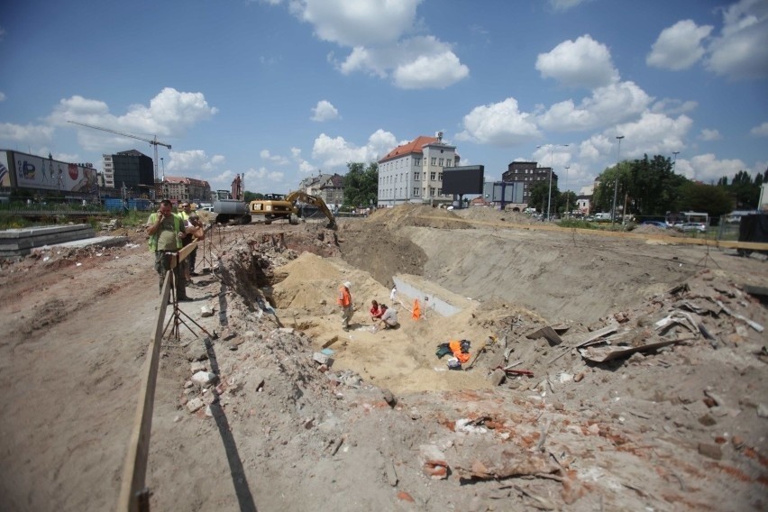 Szczątki we wtorek (14 czerwca) zostaną poddane...