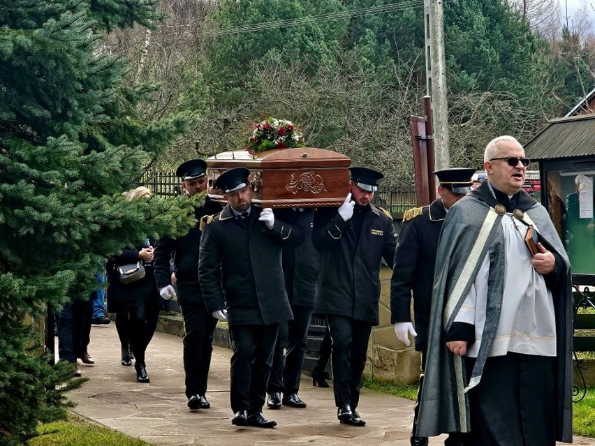Tłumy uczestniczyły w pogrzebie śp. Romana Pasonia, syna...