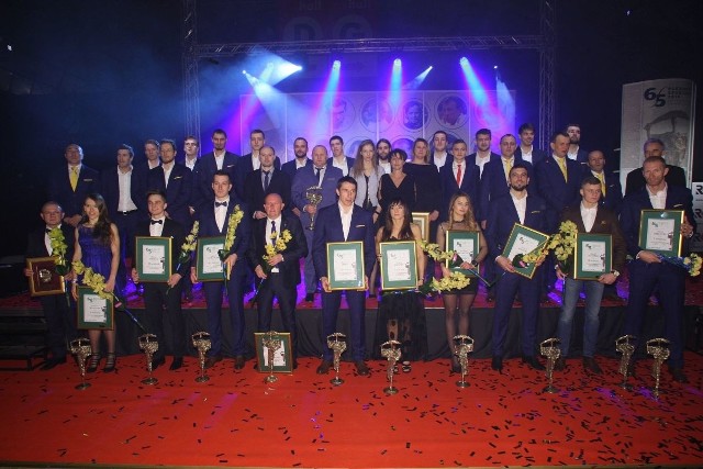 Laureaci Jubileuszowego 65. Plebiscytu Sportowego Świętokrzyskie Gwiazdy Sportu 2016. Zostali nagrodzeni podczas wielkiej gali, 3 lutego, w Targach Kielce, w której uczestniczyło 600 osób.
