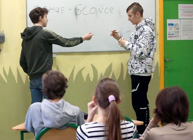 Ukraińscy uczniowie w Szkole Podstawowej nr 70 w Łodzi