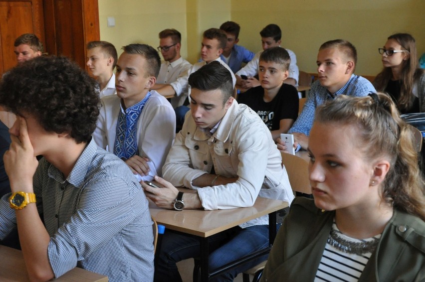 Uczniowie z Ukrainy i Białorusi w czwartek poznali się ze...