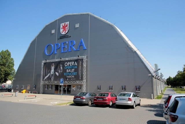 Hala Opery znajduje się przy ul. Energetyków w Szczecinie