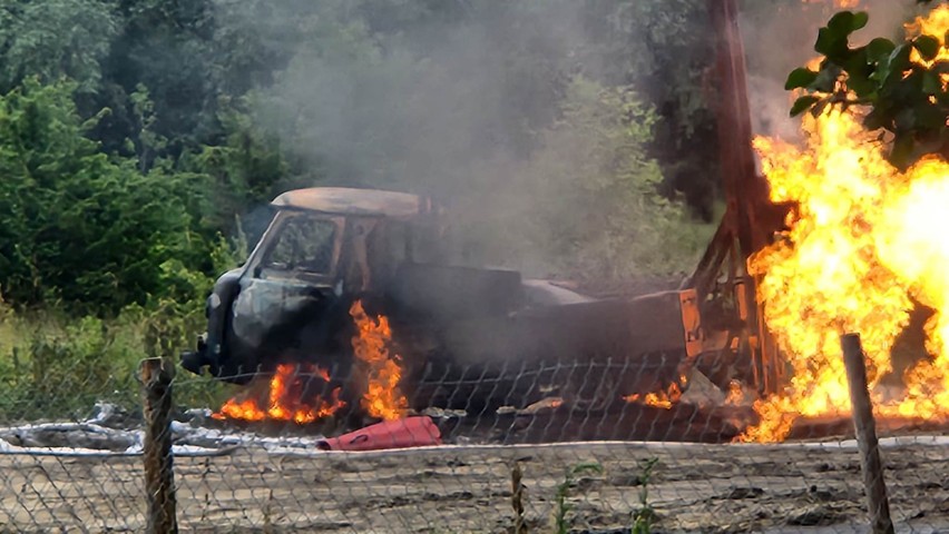 Pożar na Cieplińskiego w Ostrołęce. Uszkodzono rurę z gazem. 21.06.2023. Zdjęcia