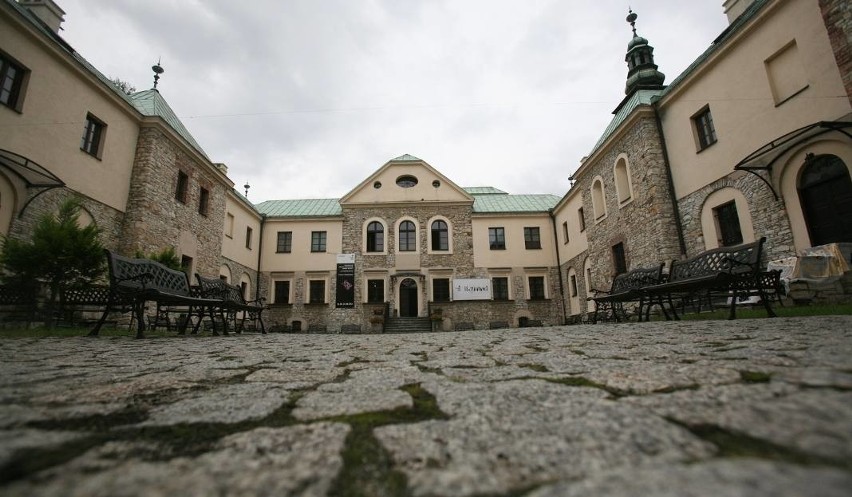 Sosnowiec: ukazała się książka o historii Zamku Sieleckiego