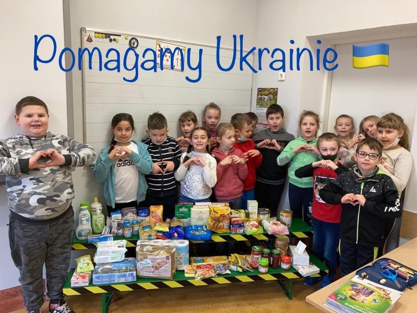 Uczniowie w tucholskich szkołach solidaryzują się z Ukrainą [zdjęcia]