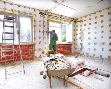 Przesunięcie ścian nośnych w mieszkaniu wymaga pozwolenia na budowę.