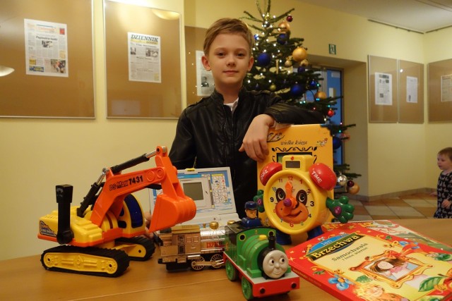 9-letni Mikołaj z Łodzi przyniósł zabawki, książki i gry