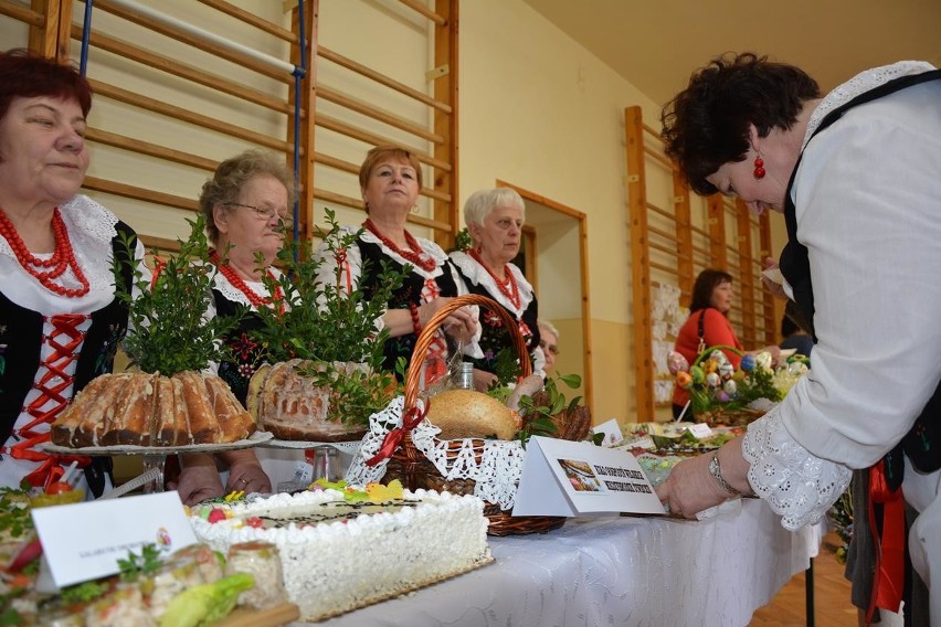 Wielkanocny Stół Gminy Czernichów. Było przepysznie [ZDJĘCIA]