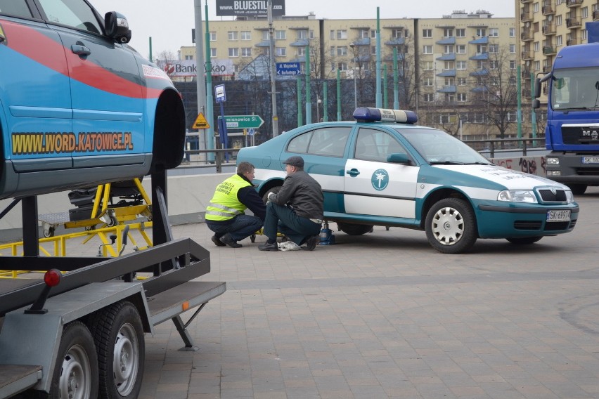 Inspekcja drogowa pod Spodkiem w Katowicach. Samochody ciężarowe do kontroli [ZDJĘCIA]