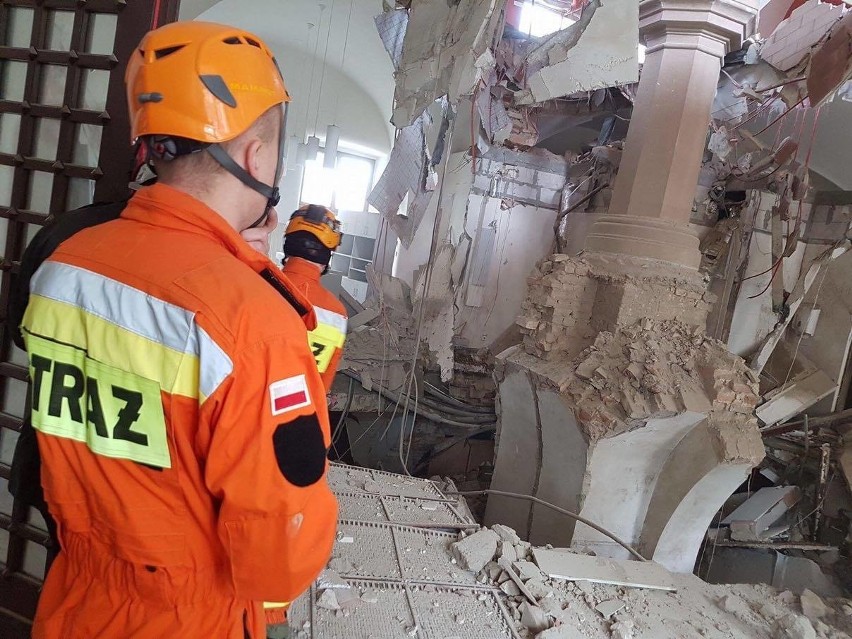 Po godz. 12 zawaliły się stropy na Zamku Książąt Pomorskich....