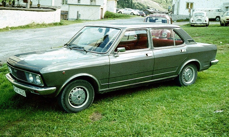 Fiat 132p / Fot. Charles 01, domena publiczna