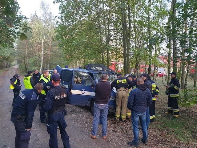 Dziś kolejny dzień poszukiwań grzybiarza, który zaginął w lesie w Dobromierzu.