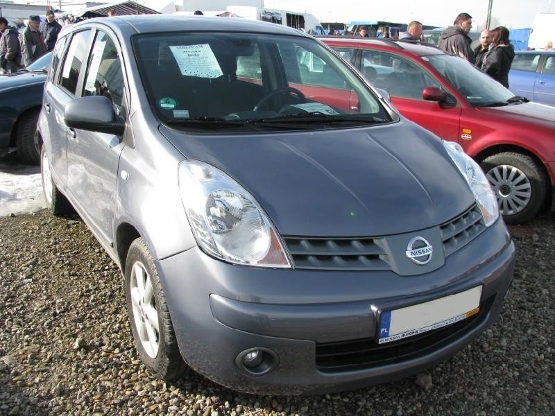 1. Nissan note...