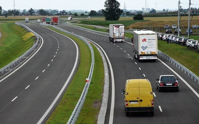 Otwarta kilka dni temu obwodnica wyprowadziła z Inowrocławia znaczny ruch nie tylko ciężarówek