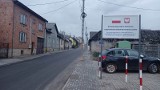 Trwa remont ulicy Małogoskiej w Chęcinach. Na ten cel pozyskano dofinansowanie. Jak idą prace? Zobacz zdjęcia