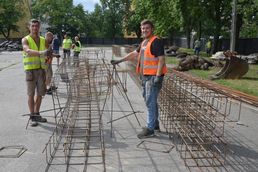 Nowe obiekty sportowe powstają w Suchedniowie. Ruszyła inwestycja warta ponad 6,5 miliona