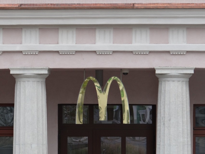 W Poznaniu działa 18 lokali sieci McDonald's. Jeszcze we...