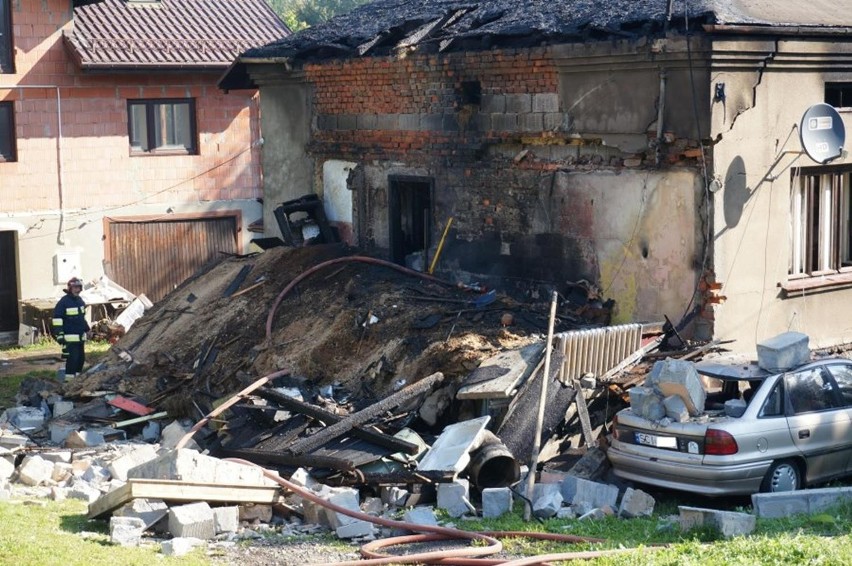 Wybuch w Wilamowicach WIDEO Wybuchł gaz. Część domu zawalona