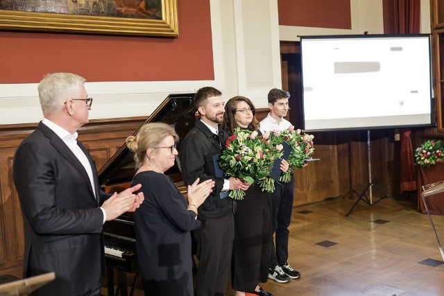 Podczas uroczystej gali w Sali Lubrańskiego program muzyczny zaprezentował Przemysław Witek - pianista i adiunkt Akademii Muzycznej im. I. J. Paderewskiego w Poznaniu.