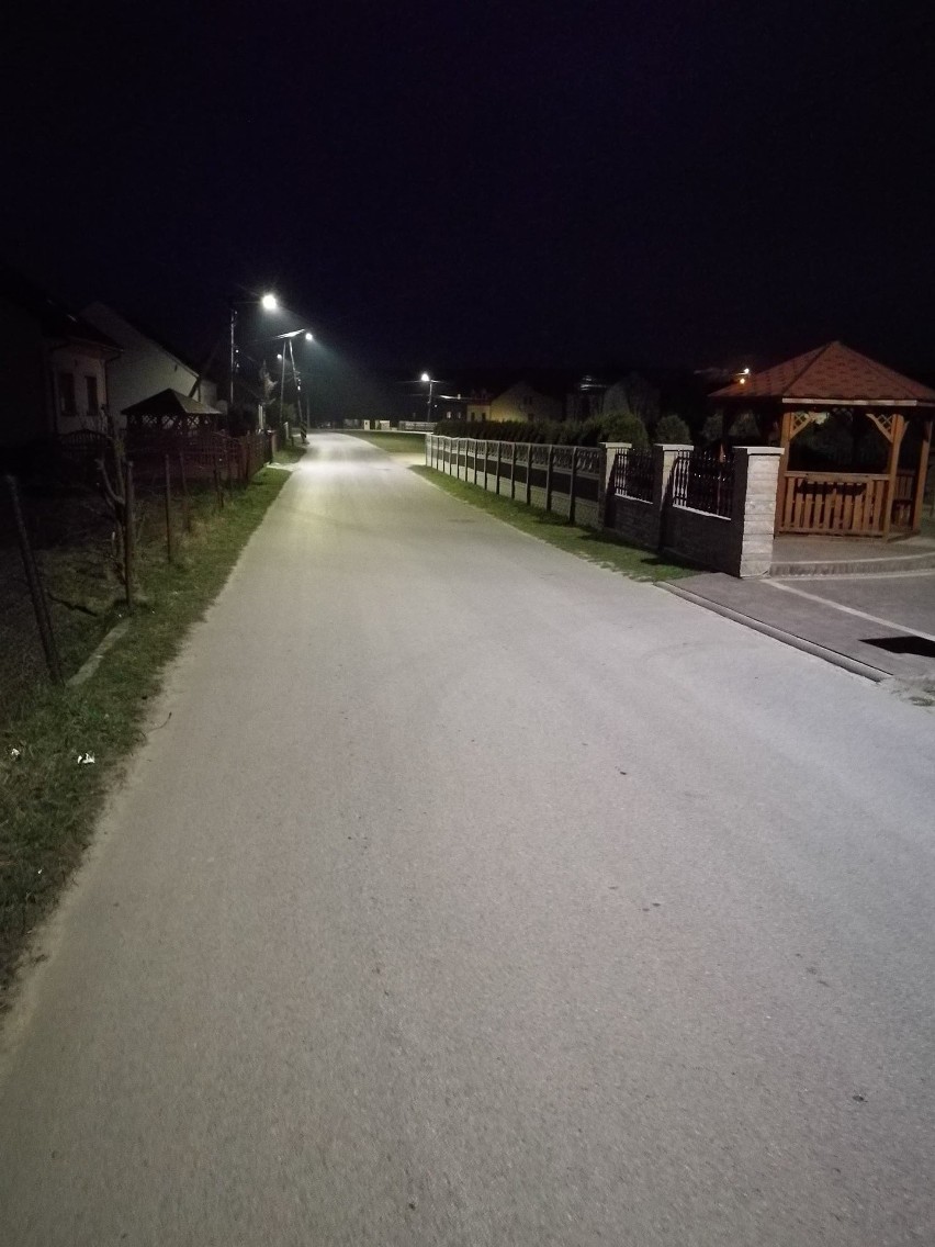 Zakończyła się modernizacja oświetlenia ulicznego w gminie Krasocin. Zamontowano 2085 opraw typu LED. Inwestycja za 2,5 miliony złotych
