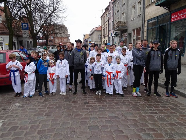 Około 50 osób pobiegło w ogólnopolskiej akcji #BiegdlaUkrainy