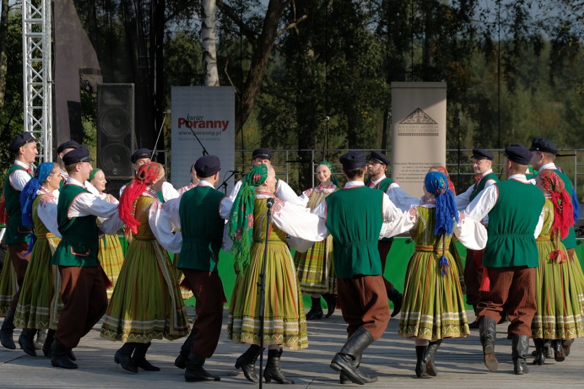 Podlaskie Muzeum Kultury Ludowej. Festyn Podlaskie Ziołami...