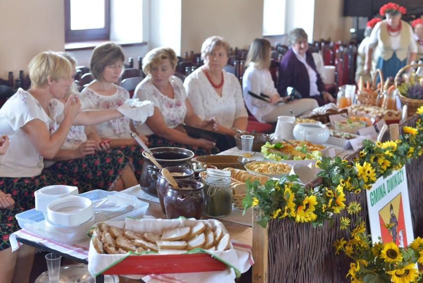 Nasze sandomierskie kulinaria w zamku – Srebrna Chochla dla Samborca (ZDJĘCIA)