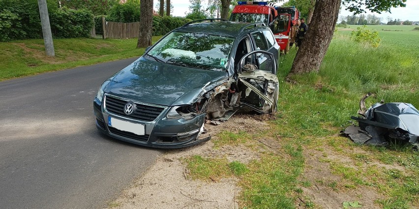Wypadek w Głuszynku koło Potęgowa. Kierowca trzeźwy. Pięciomiesięczne dziecko trafiło do szpitala