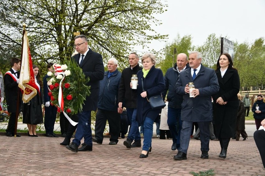 W Hucie Szklanej odbyły się wojewódzkie obchody Dnia Pamięci Ofiar Zbrodni Katyńskiej