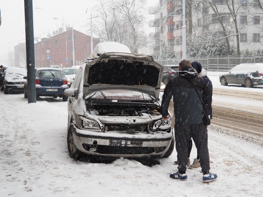 Ruch tramwajów w kierunku Kilińskiego został wstrzymany....