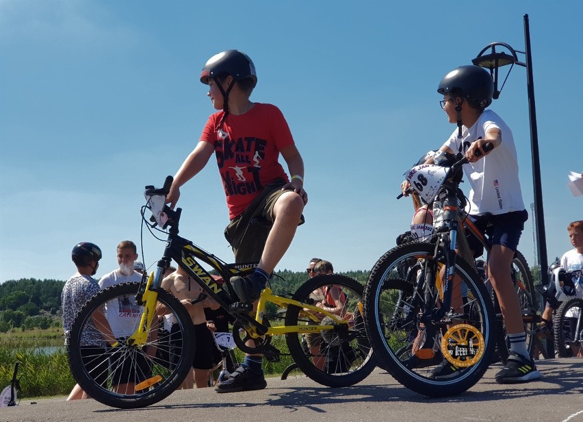 Najmłodsi rywalizowali w Wąchocku na Bike Jam 2023. Wielka rywalizacja na pumptracku. Zobacz zdjęcia