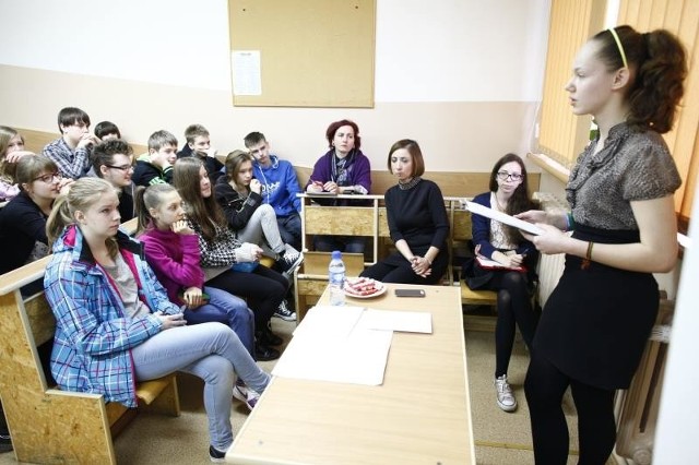 sesję zorganizowali uczniowie Społecznego Językowe Liceum Ogólnokształcącego oraz Gimnazjum oraz  im. Alberta Einsteina w Opolu.