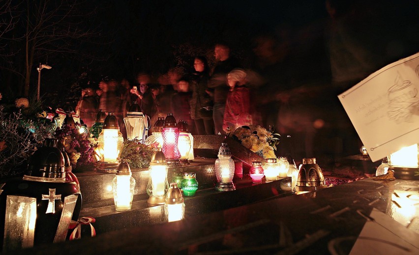 Wszystkich Świętych 2018. Wieczór na cmentarzu Rakowickim